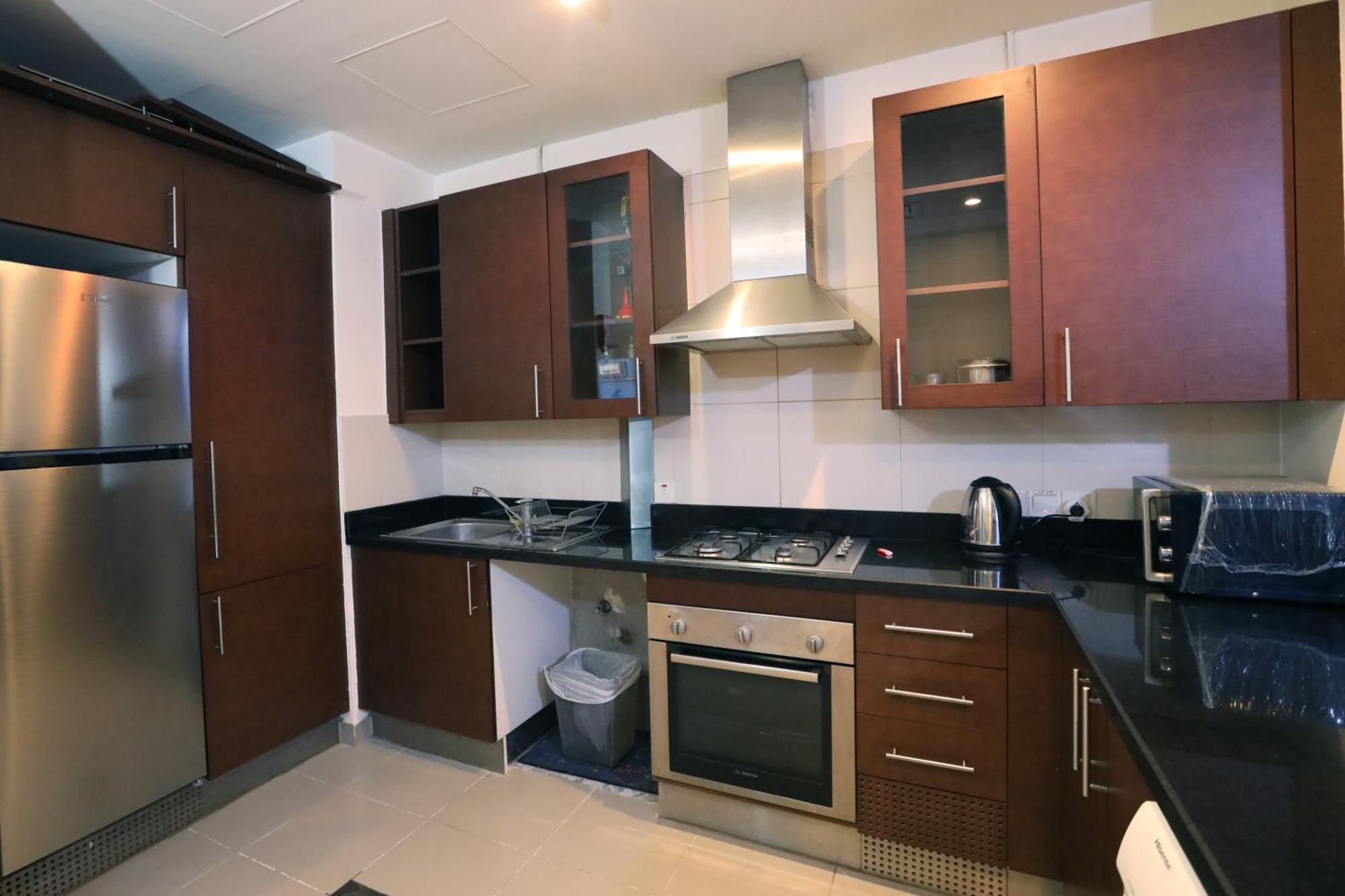 Brown Stone Homes Canal View Ww * Dubai